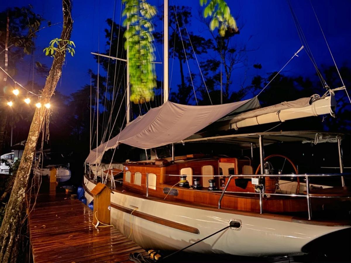 Boatique Hotel And Marina Rio Dulce Ngoại thất bức ảnh